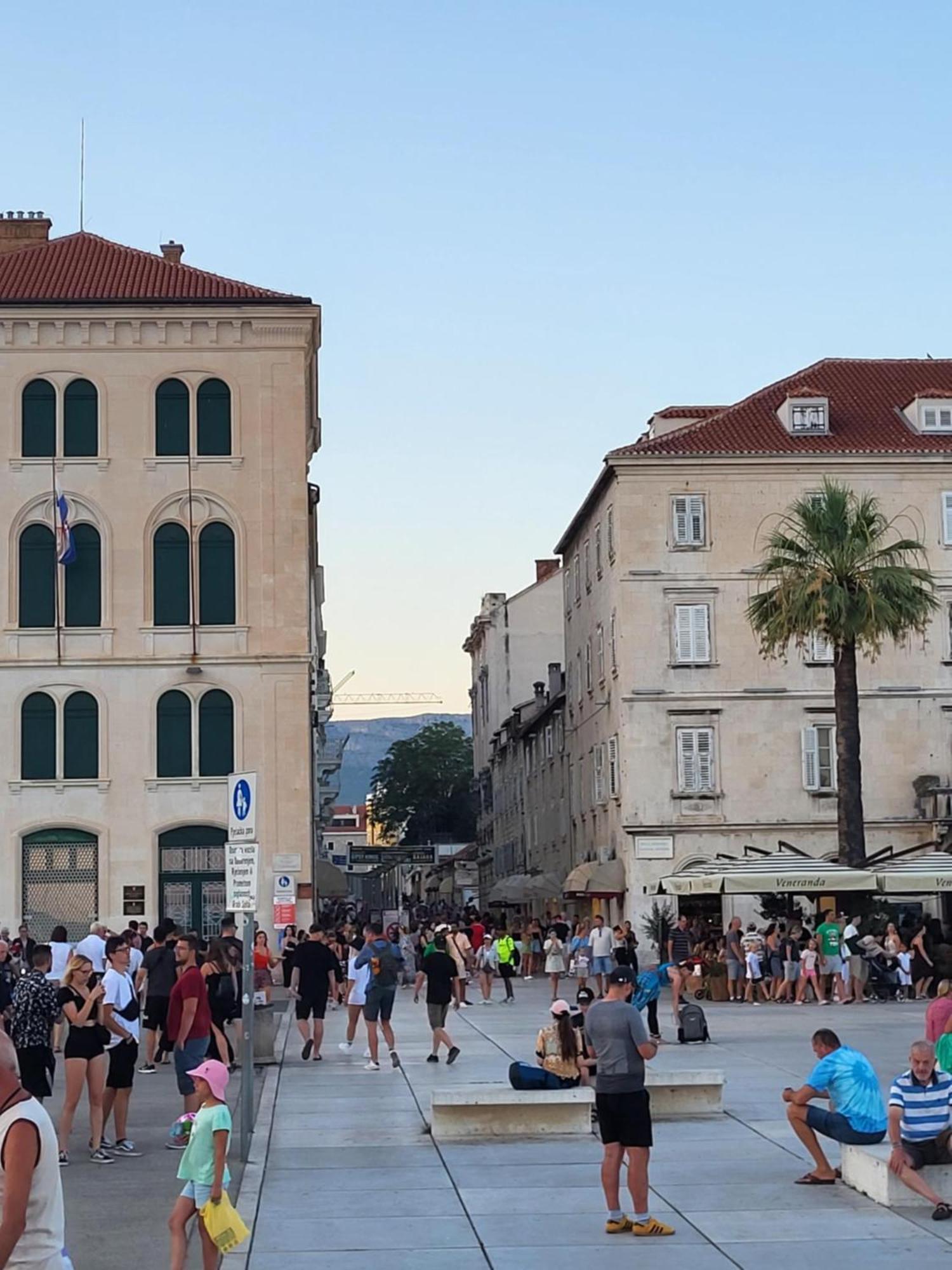 Apartment Sunshine- Center Of Split Eksteriør billede